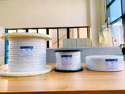 廣州電纜跨界趕制口罩鼻梁條兩周實現(xiàn)0至日產千萬根 廣州電纜跨界趕制口罩鼻梁條兩周實現(xiàn)0至日產千萬根