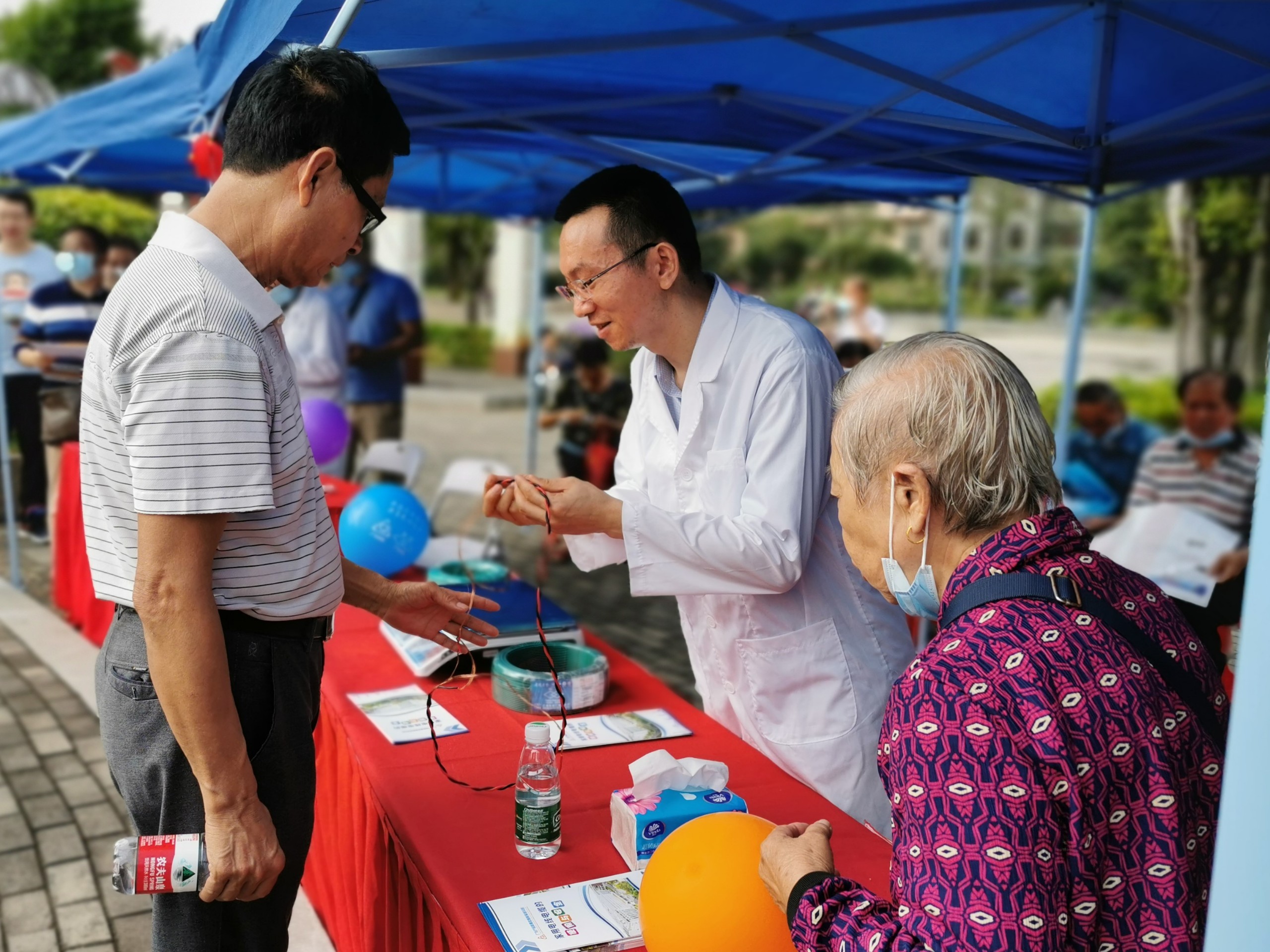 廣東省市場監(jiān)管局攜手廣州電纜進鄉(xiāng)鎮(zhèn)宣傳線纜質(zhì)量安全