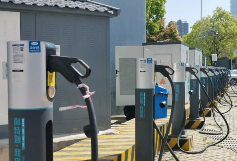 廣州電纜聚焦新基建，造充電樁大動(dòng)脈，助新能源汽車(chē)能量滿(mǎn)格！