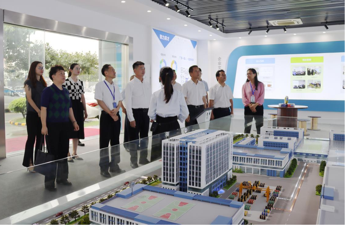 云浮市委常委、統(tǒng)戰(zhàn)部部長梁仁球一行蒞臨廣州電纜考察交流