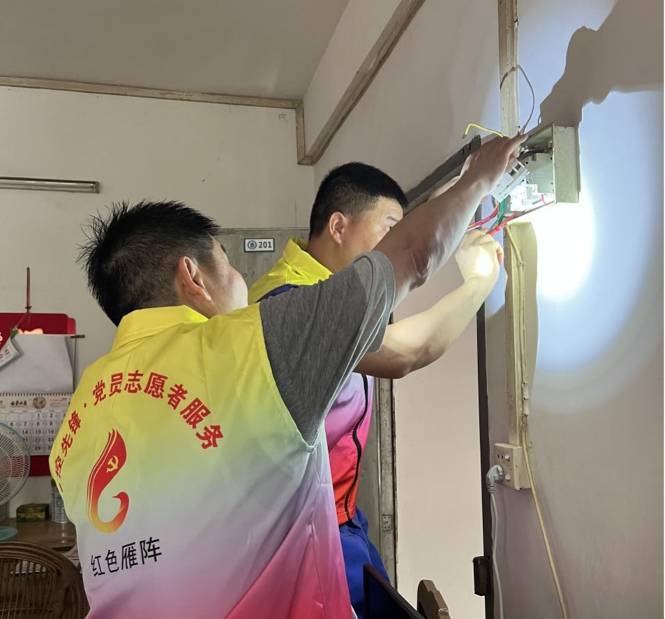 傳輸正能量|廣州電纜黨委組織開(kāi)展安全用電進(jìn)村社志愿服務(wù)活動(dòng)
