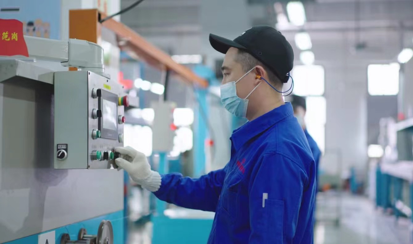 技能提升｜廣州電纜8名能手獲技師資格